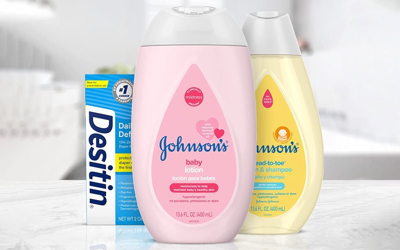 Johnson's first touch baby gift set contains essential products for newborn