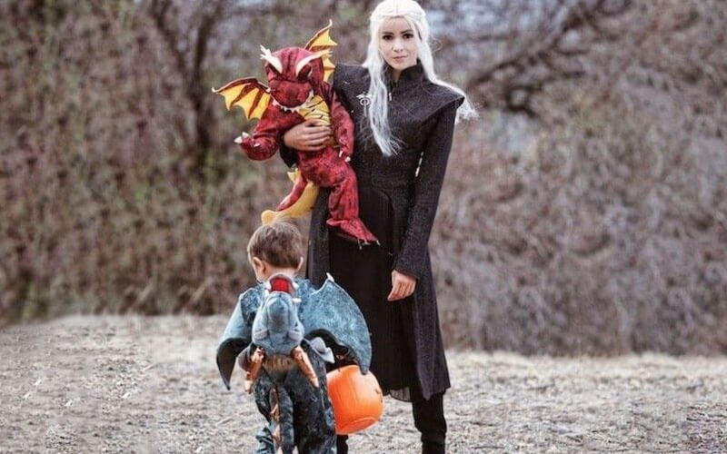 Game of Thrones matching costume